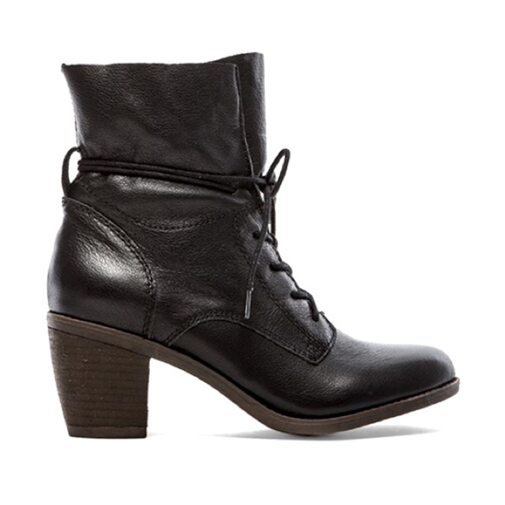 Steve Madden “Gretchun” Black Leather Heeled Boots - Size 8.